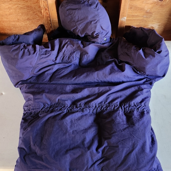 The North Face Women's Down Snow Jacket - Size Medium - Picture 4 of 4
